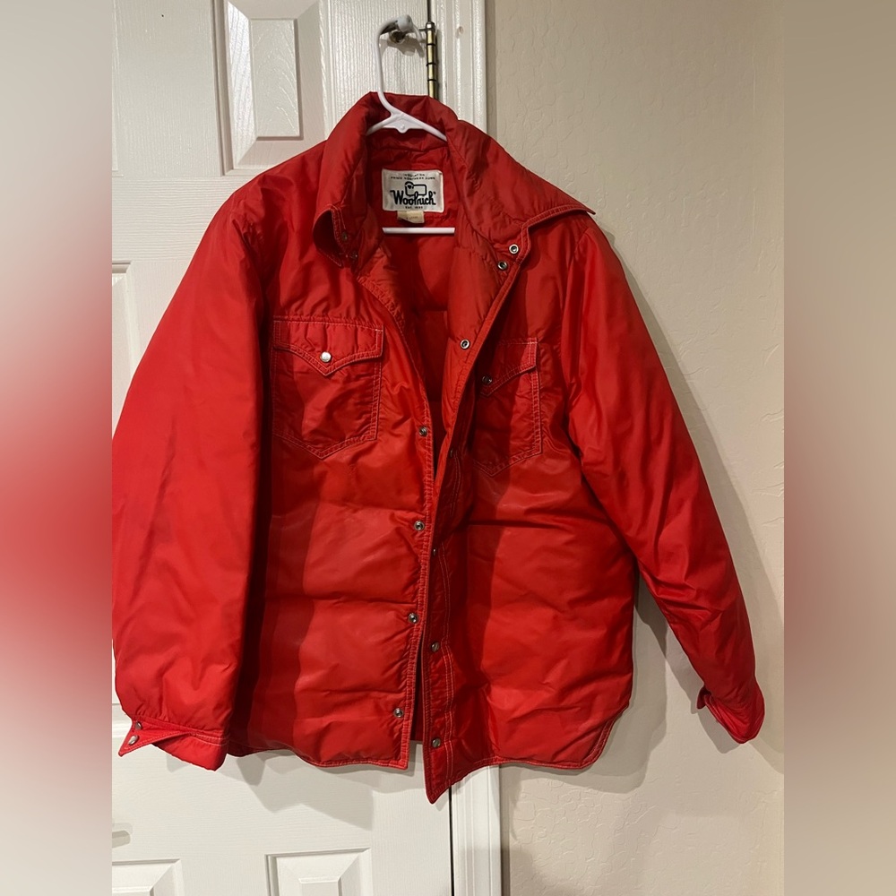 Vintage Woolrich orange puffer size Large.